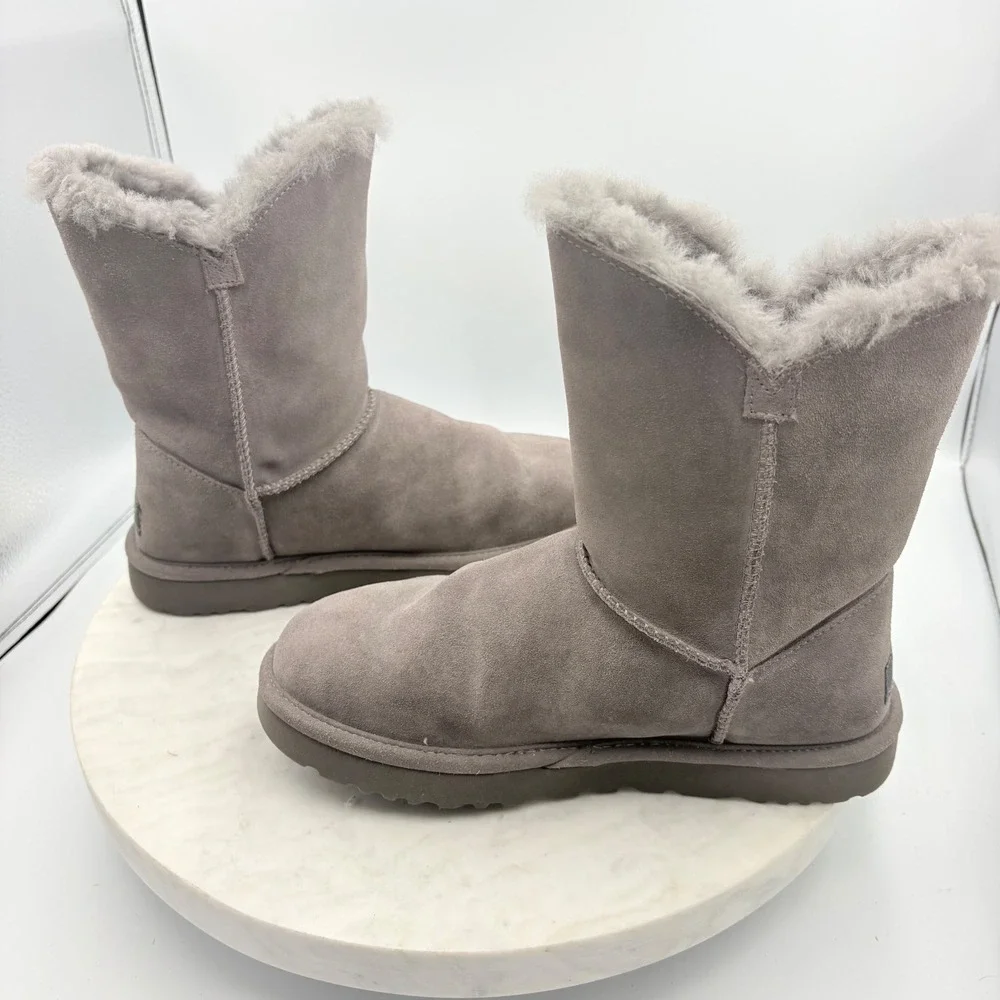 UGG Gita Shearling Boots Women Size 8 Grey Excellent Suede Mid-Calf Warm‎ Winter